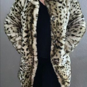 Size Medium Faux fur jacket- Southern Fried Chicks